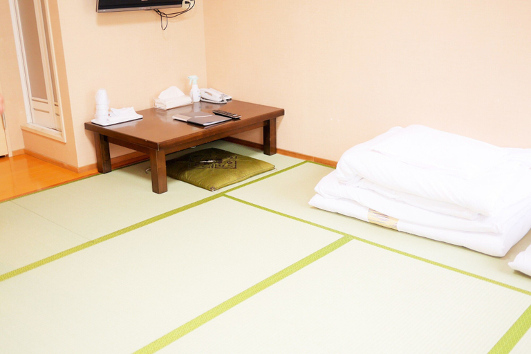 Bedroom 2, Hiroshima Peace Hotel - Hostel, Hiroshima