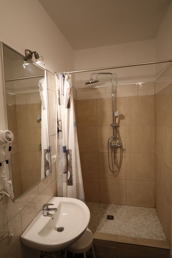Bathroom 5, Lovely Apartment In Venice, Venezia
