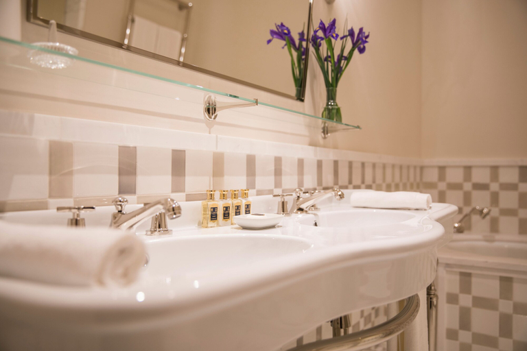 Bathroom 5, Hotel Cappuccino - Palma, Baleares