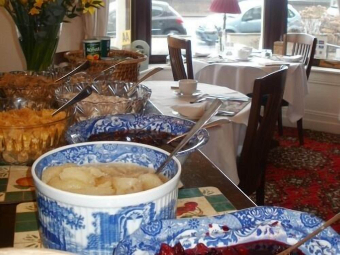 Food & Drinks 4, Yacht Bay View, Lancashire