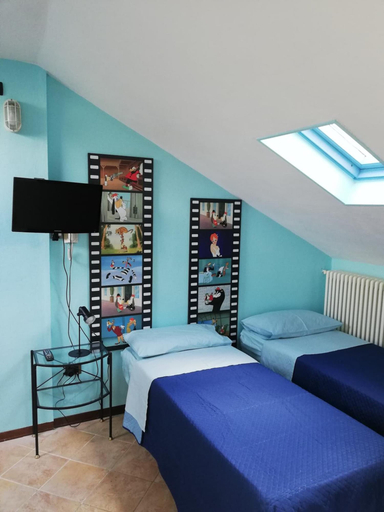 Bedroom 3, Casa con giardino, Torino