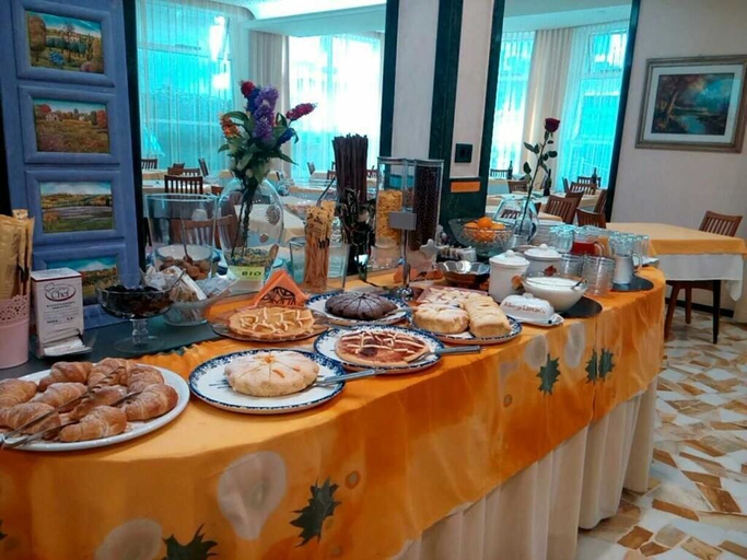 Food & Drinks 5, Hotel Lazzarini, Rimini