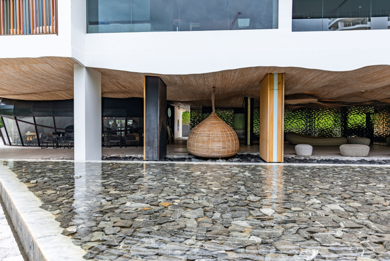 Exterior & Views 2, Veranda Beachfront Residence Pattaya, Pattaya
