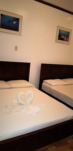 Bedroom 2, DiveGurus Boracay Beach Resort, Malay