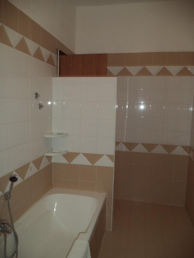 Bathroom 2, Hotel Scala Greca, Syracuse