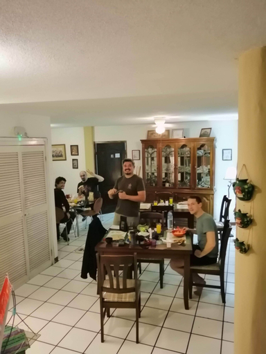 Food & Drinks 4, Novohostal B&B, ZONA 13