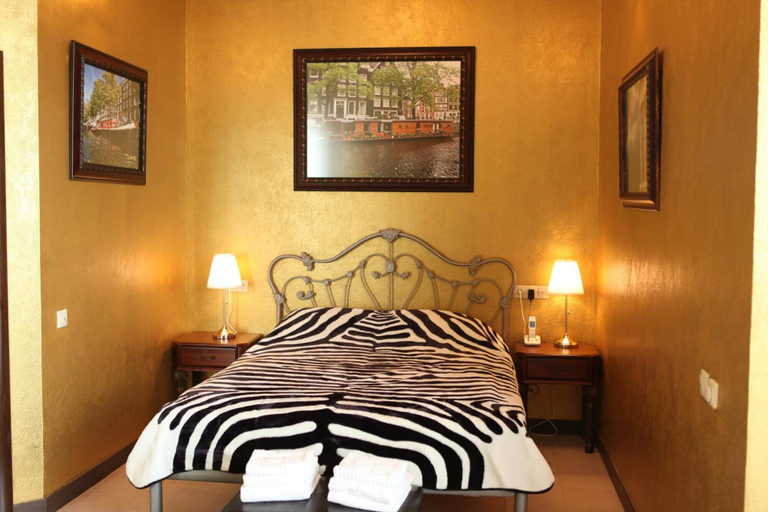 Bedroom 2, Triumph Palace Boutique Hotel, Northern