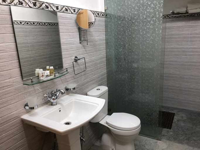 Bathroom 3, Cossimbazar Palace of the Roys Rajbari, Murshidabad