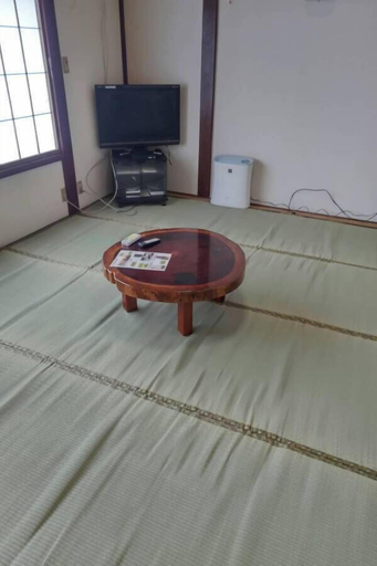 Bedroom 3, Hanabatake large house TsuruokaSt15minWiFi, Tsuruoka
