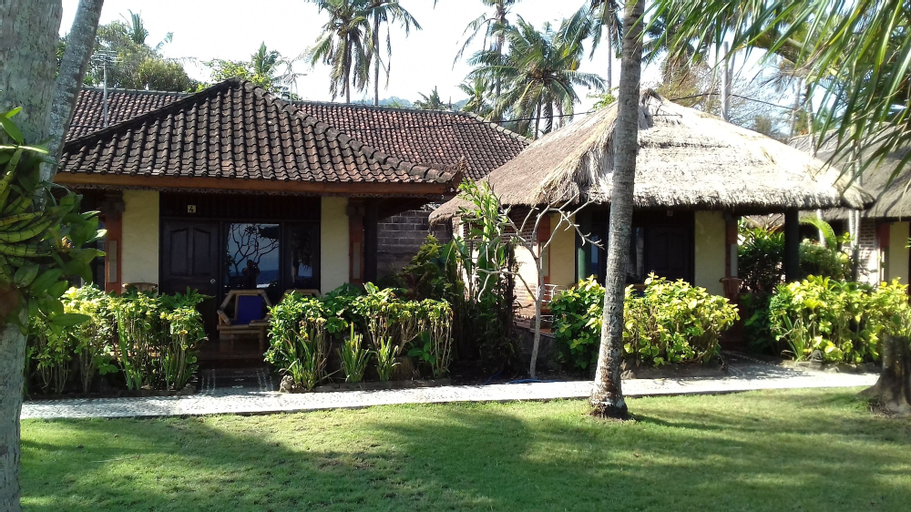 Exterior & Views 9