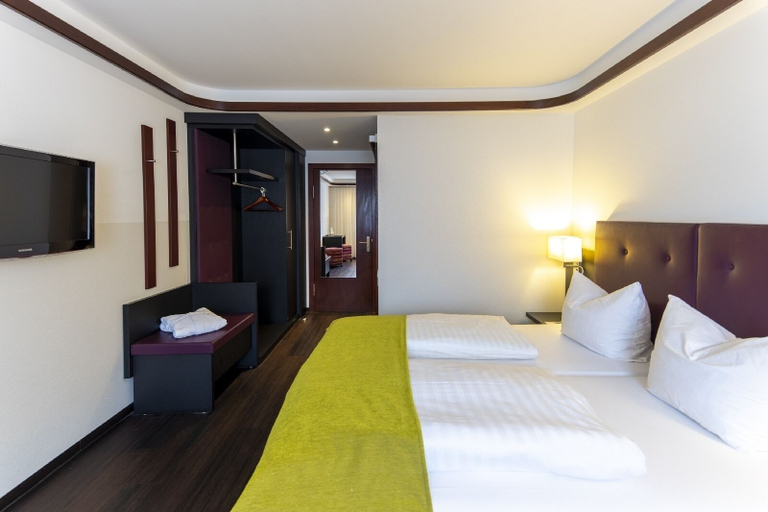 Bedroom 4, Hotel Gloria, Stuttgart