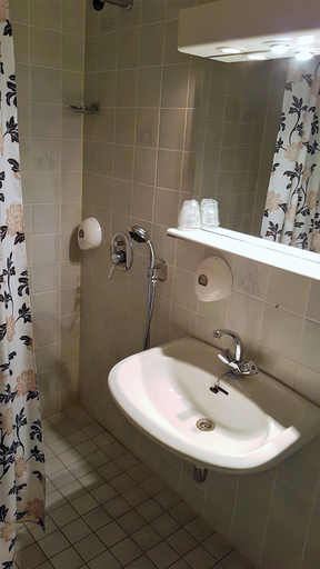 Bathroom 4, Bardu Hotell, Bardu
