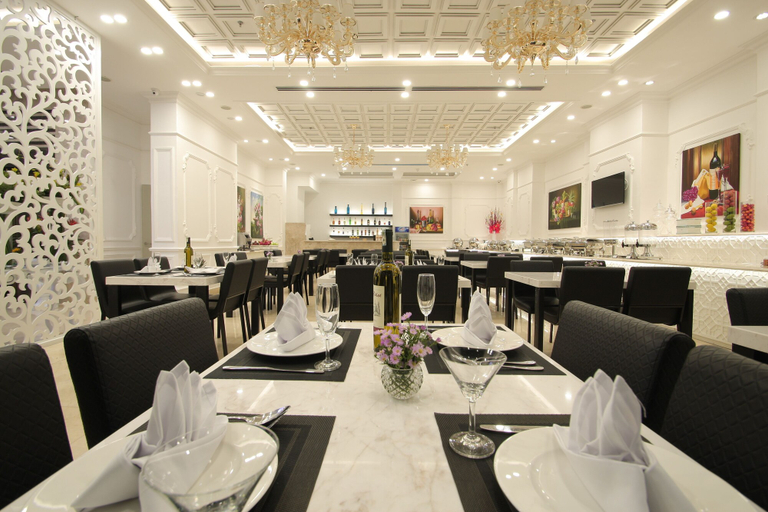Food & Drinks 5, Acnos Grand Hotel, District 3