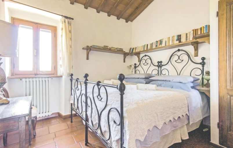 Bedroom 2, Casale Le Torri, Florence