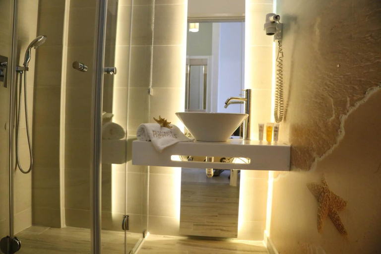 Bathroom 5, Hotel Benois, South Aegean