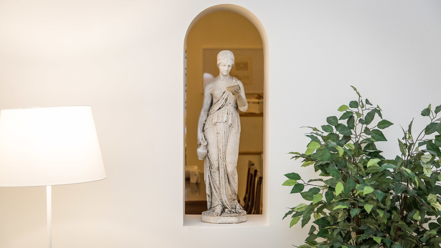 Others 5, Rental In Rome Milazzo, Roma
