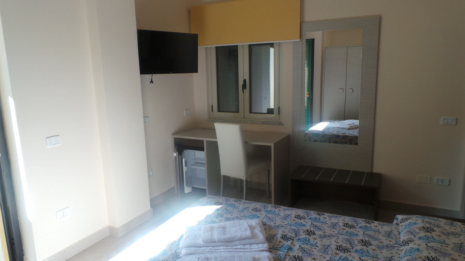 Bedroom 4, Villa Lisa, Cosenza
