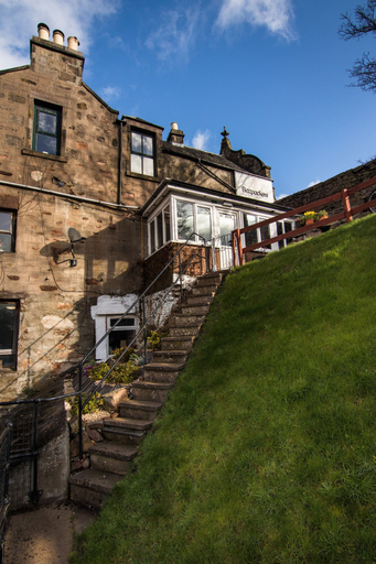 Exterior & Views 2, Bazpackers Hostel, Highland