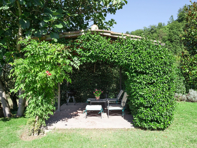 Others 5, Villa Stefano, Florence
