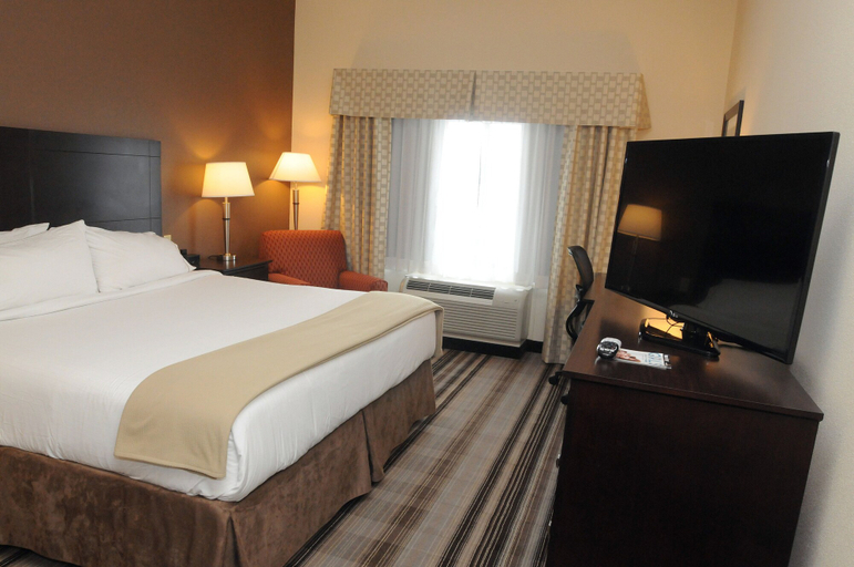 Bedroom 4, Holiday Inn Express & Suites CAMBRIDGE by IHG, Guernsey