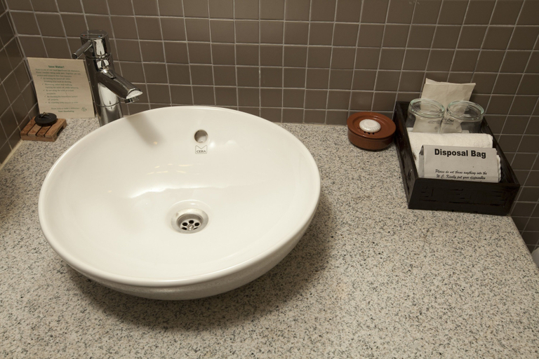 Bathroom 5, Shambaling Boutique Hotel, Bagmati