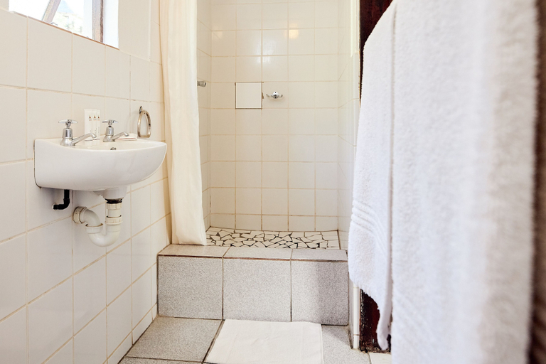 Bathroom 4, First Group Hole in the Wall, O.R.Tambo