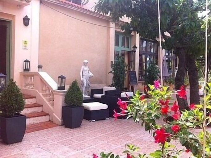 Exterior & Views 2, Auberge Provencale, Alpes-Maritimes