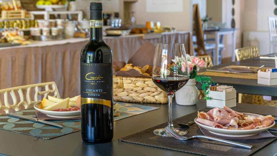 Food & Drinks 5, Il Castagnolo Country B&B, Siena
