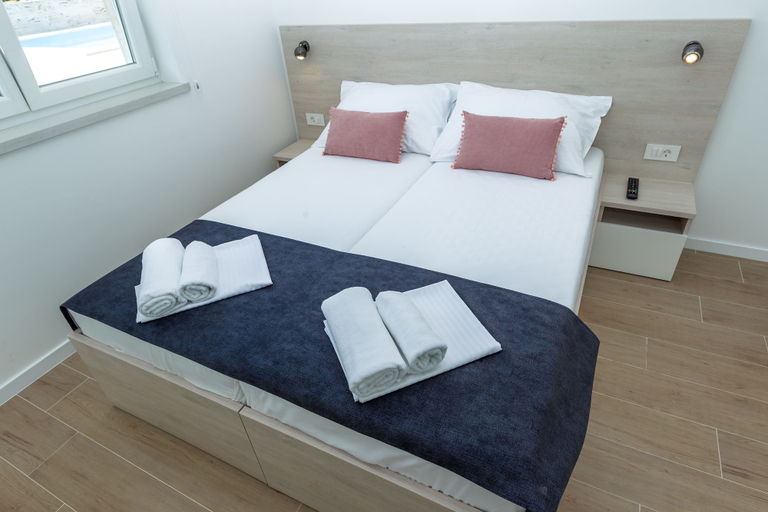 Bedroom 3, Apartments & Rooms Villa Casia, Novalja