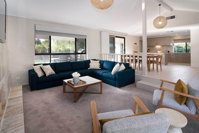 Others 5, Gifford Getaway, Busselton
