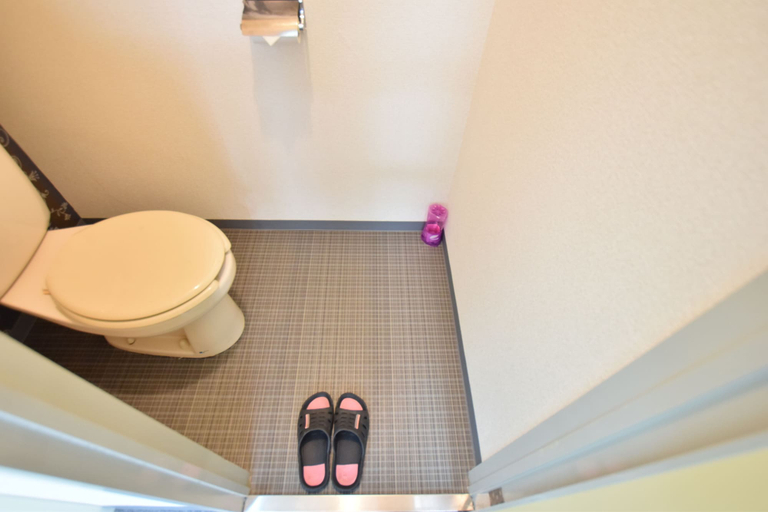 Bathroom 3, Balcone Uchikyuhoji, Osaka