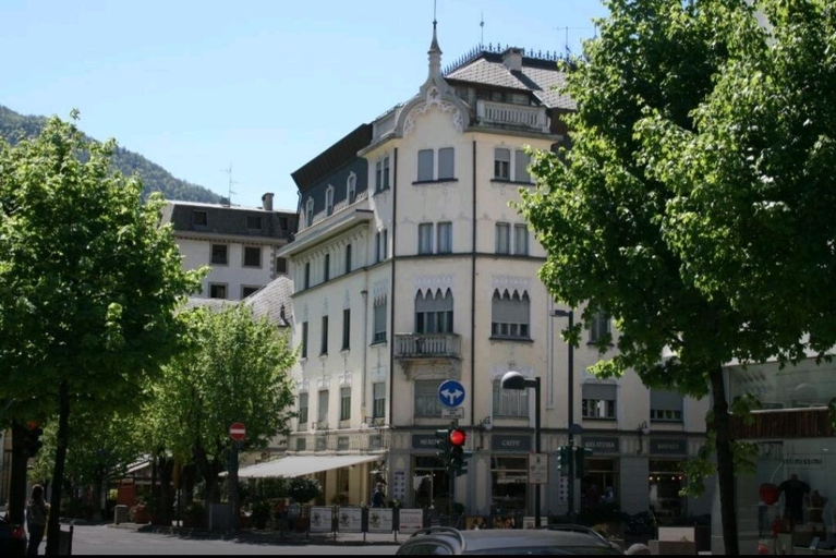 Exterior & Views 2, Bernina Express Rooms, Sondrio