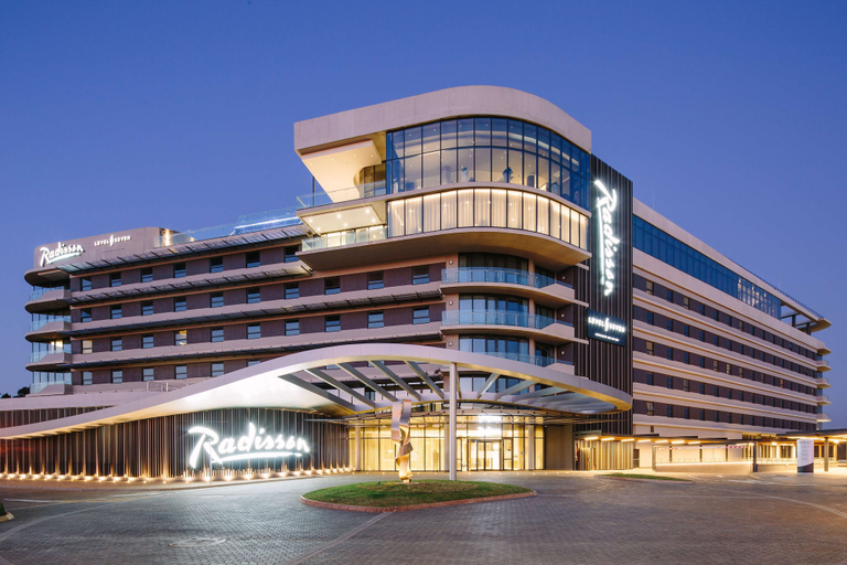 Exterior & Views 1, Radisson Hotel and Convention Centre OR Tambo Airport, Ekurhuleni