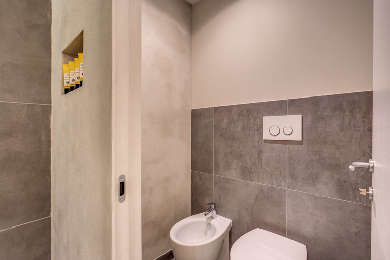 Bathroom 5, The Spanish Suite Piazza di Spagna, Rome