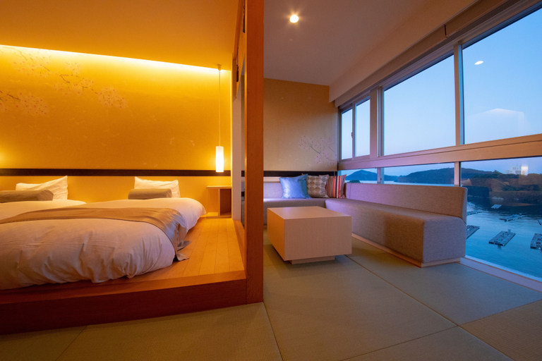 Bedroom 4, Toba Grand Hotel, Toba