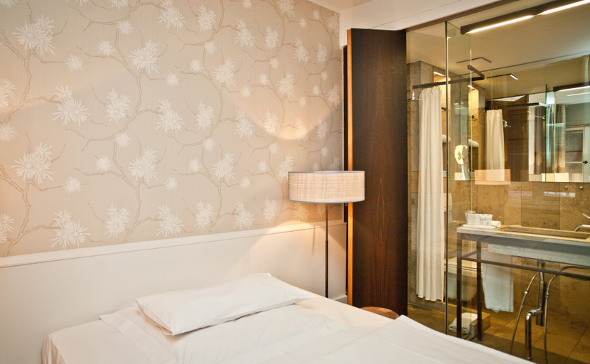 Bedroom 2, Cortiina Hotel, München
