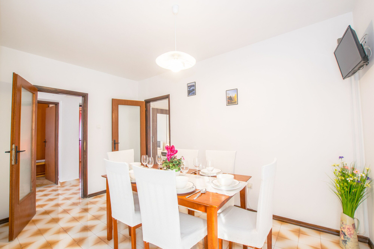 Others 4, Family house with 2 apartments - Irma, Medulin