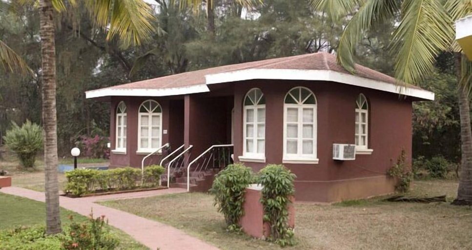 Exterior & Views 2, Varca Palms Beach Resort, South Goa