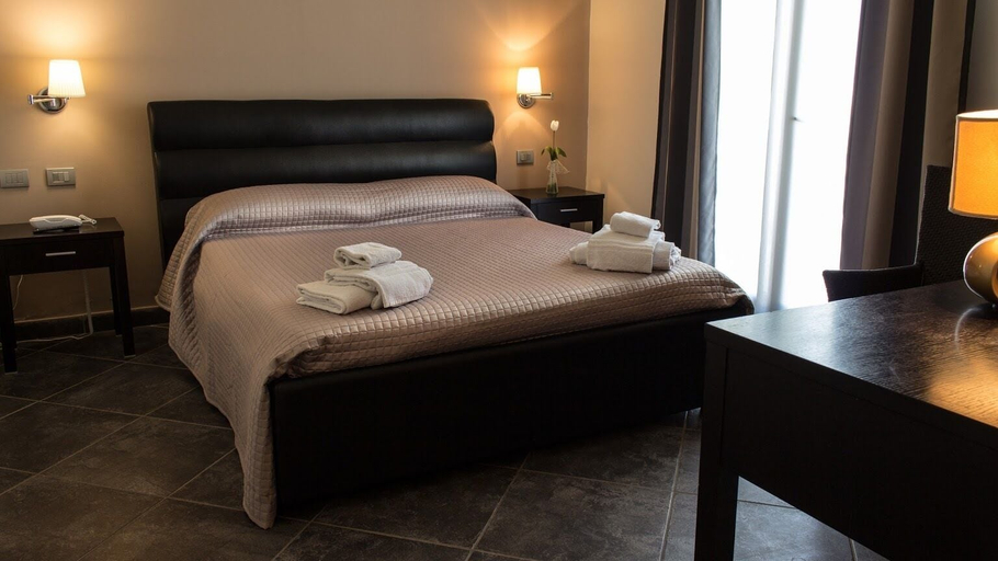 Bedroom 2, Hotel La Cavalera, Syracuse