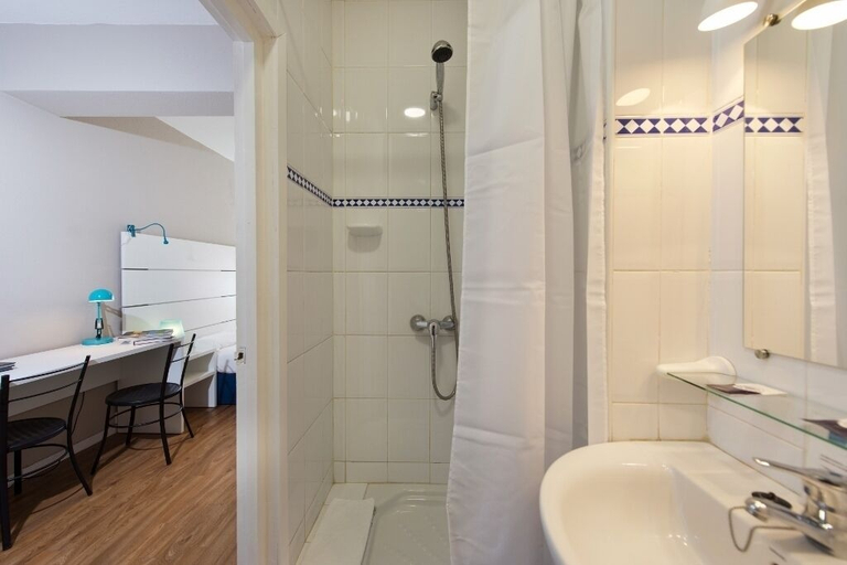 Bathroom 3, Estudios Aranzazu, Cantabria
