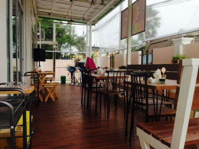 Food & Drinks 5, The Linux Garden Hotel, Muang Yala