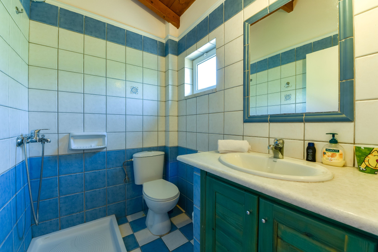 Bathroom 5, Villa San Andreas, Ionian Islands
