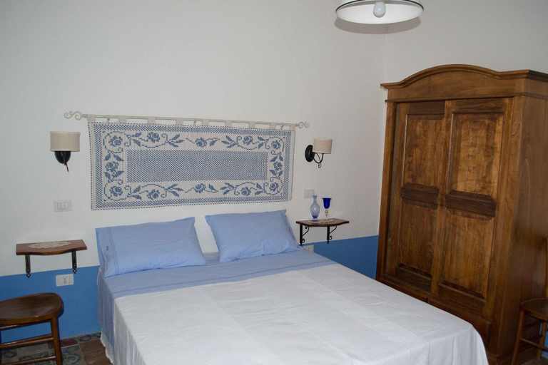 Bedroom 2, B&B Casa Licheri, Cagliari