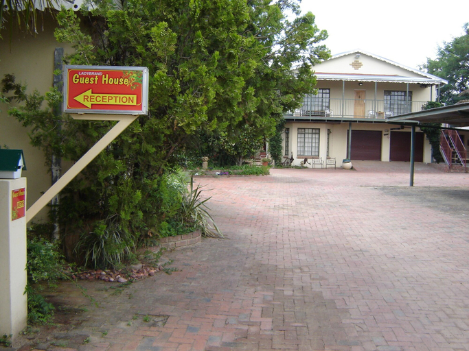 Exterior & Views, Ladybrand Guest House, Thabo Mofutsanyane