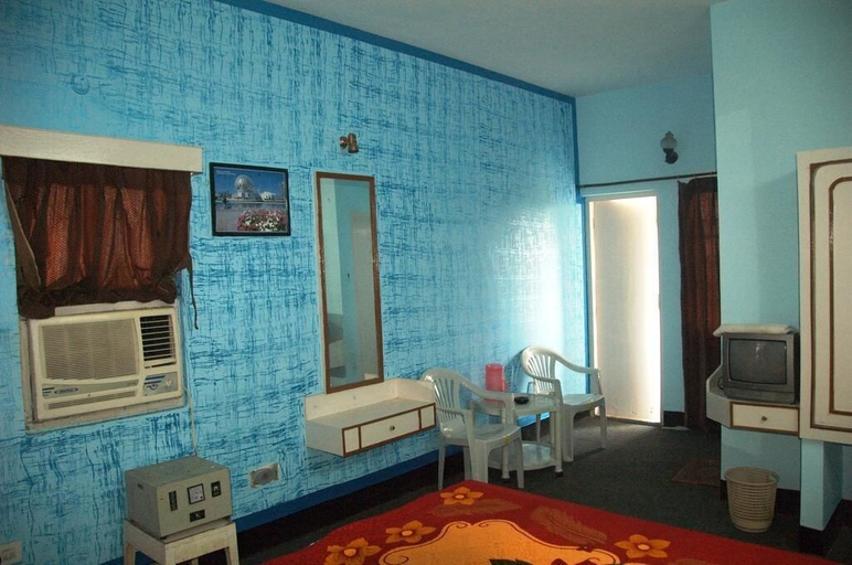 Bedroom 2, Hotel Deepak, South 24 Parganas