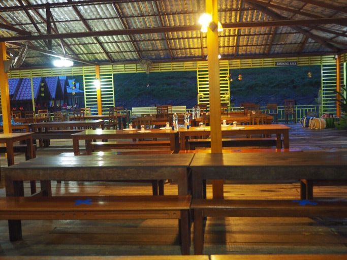 Food & Drinks 5, Saichol Floating Resort, Ban Ta Khun