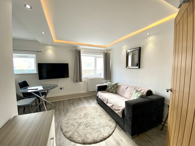 Others 5, Kennedy House - Beachfront, Blackpool