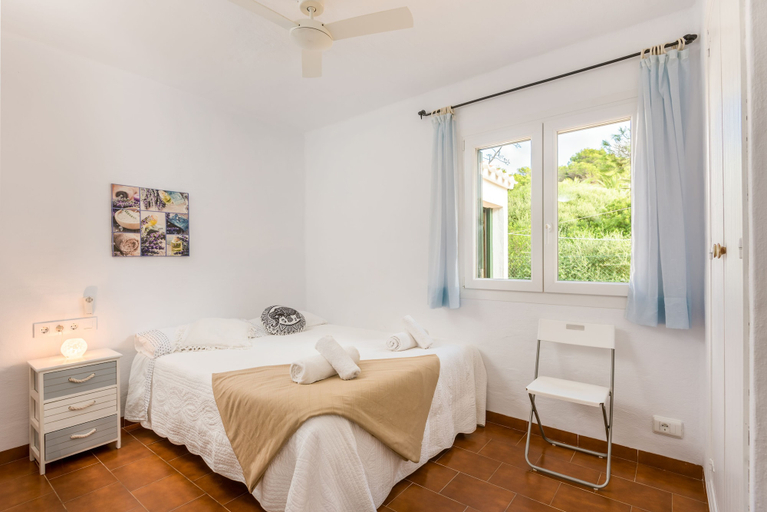 Bedroom 3, Villa MarBlau, Baleares