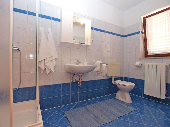 Bathroom 3, Rooms Ivica 1452, Fažana