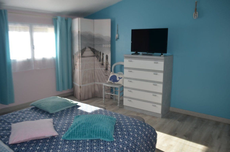 Bedroom 4, Chambres d'hotes L'Amandier, Pyrénées-Orientales